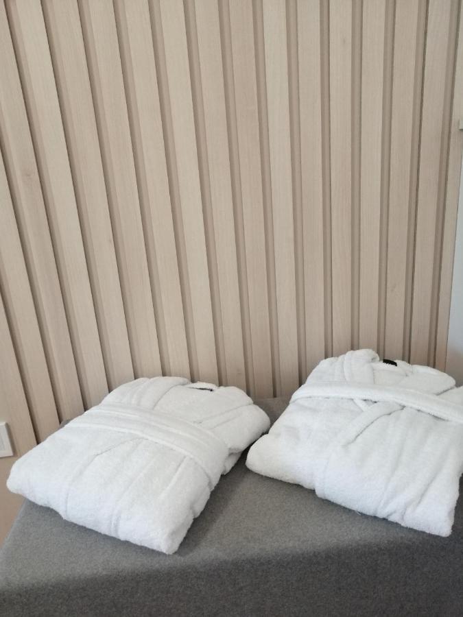 Hoforras Hotel Gyula Exteriör bild