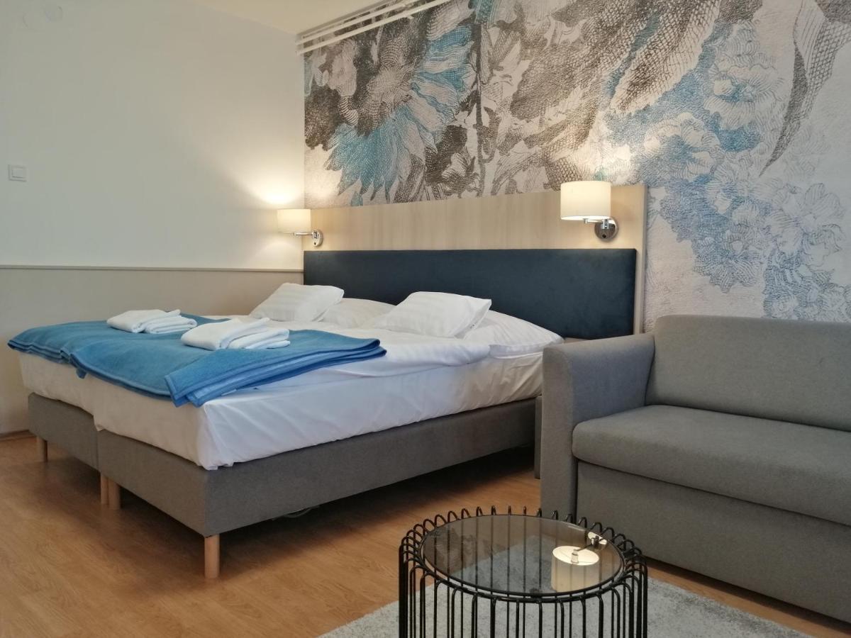 Hoforras Hotel Gyula Exteriör bild